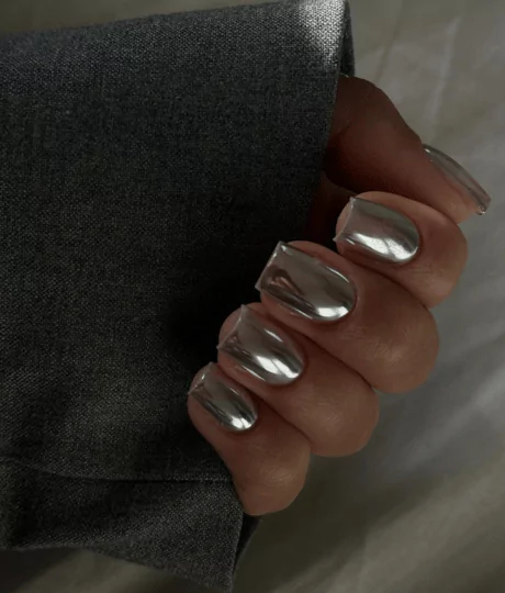 Chrome nails